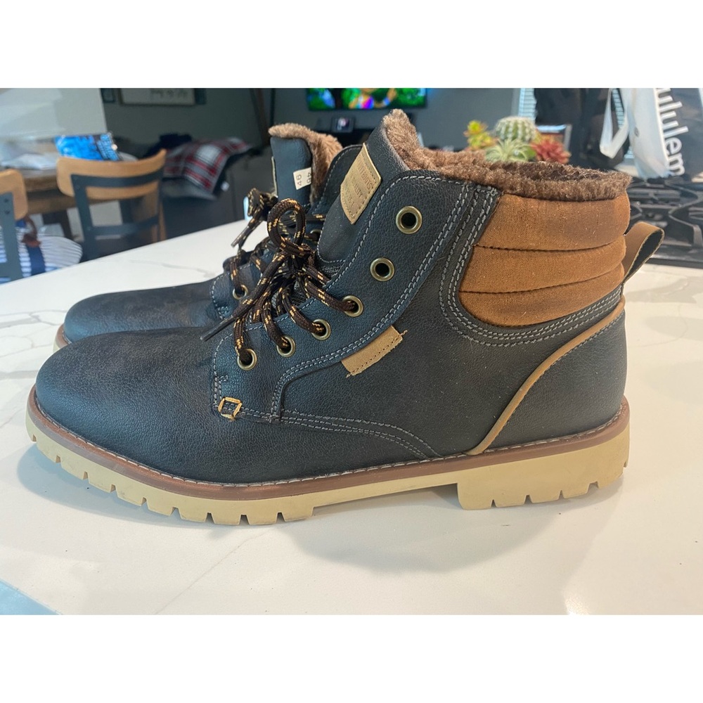 Mens size 13 boots